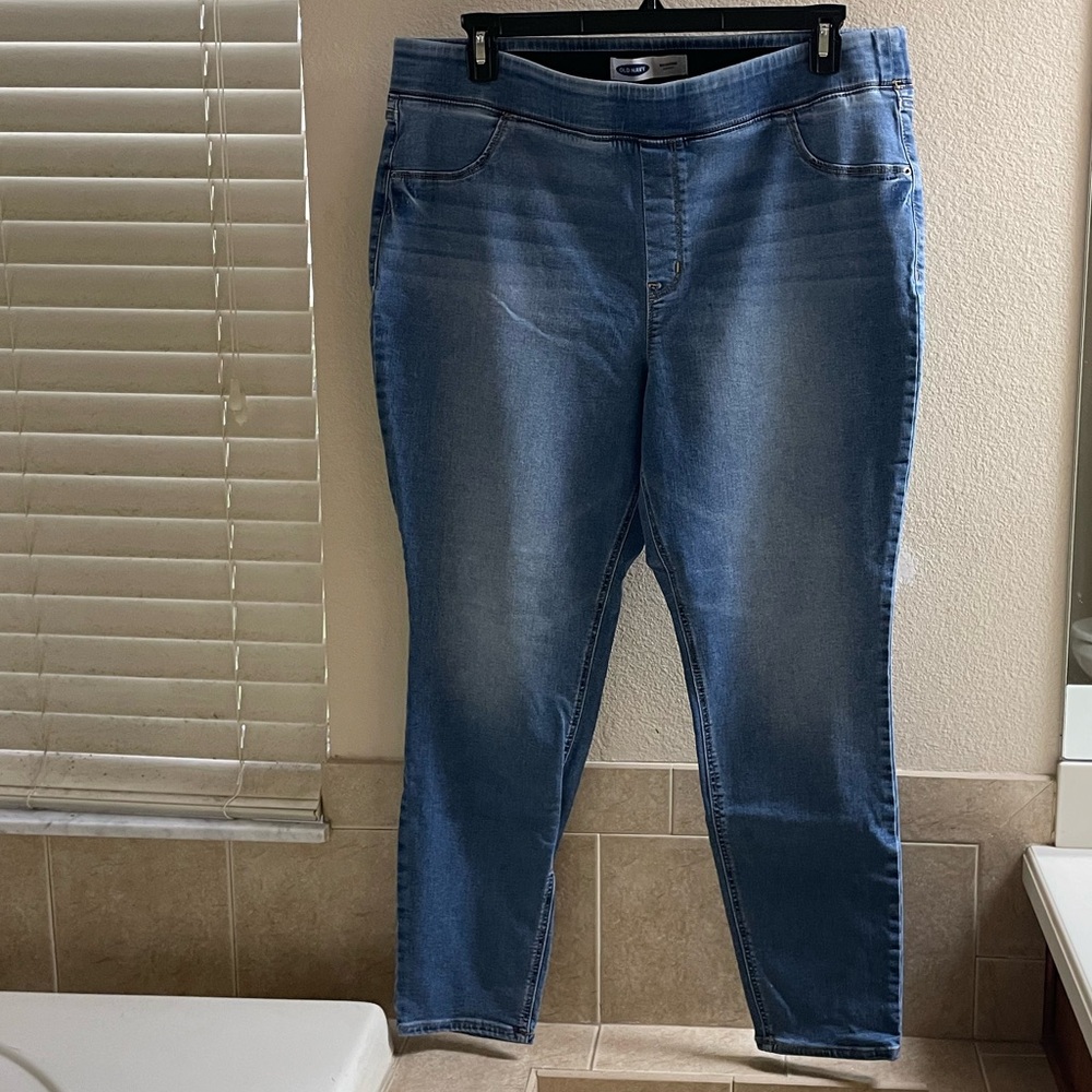 Old Navy Blue Skinny Jeans with Modern Fit